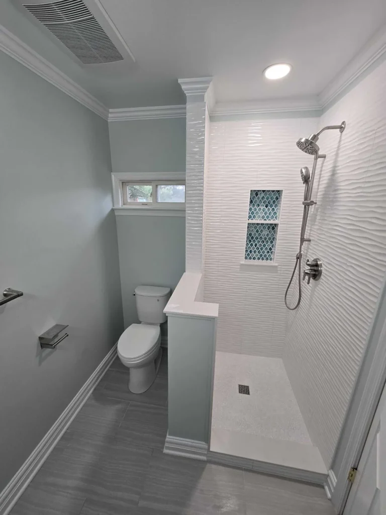 Toilet and shower in bayside